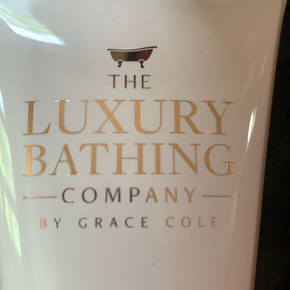 The Luxury Bathing Company for Feet Rose Rasberry - Picture 2 of 7